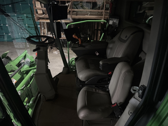 2024 John Deere X9 1100 - Photo13