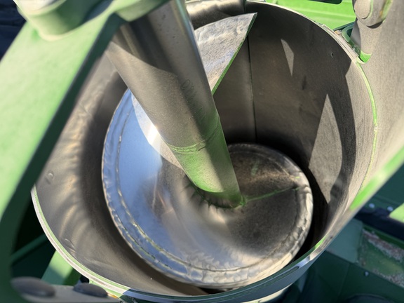 2024 John Deere X9 1100 - Photo43