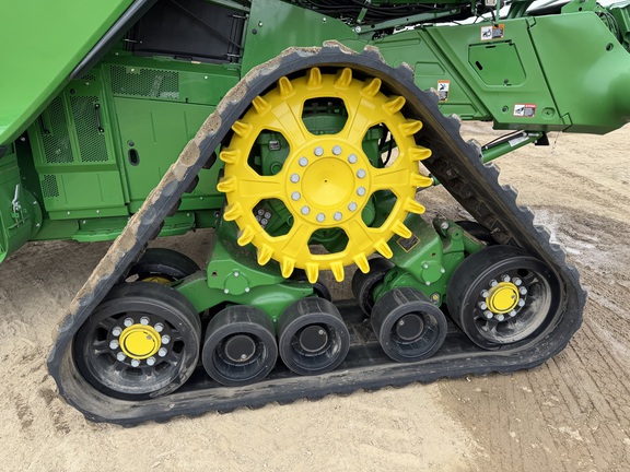 2024 John Deere X9 1100 - Photo14