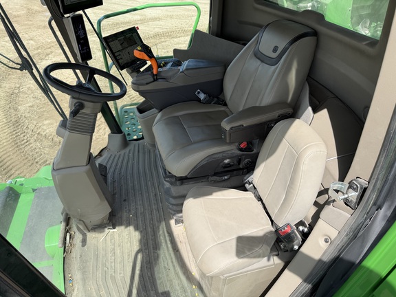 2024 John Deere X9 1100 - Photo44
