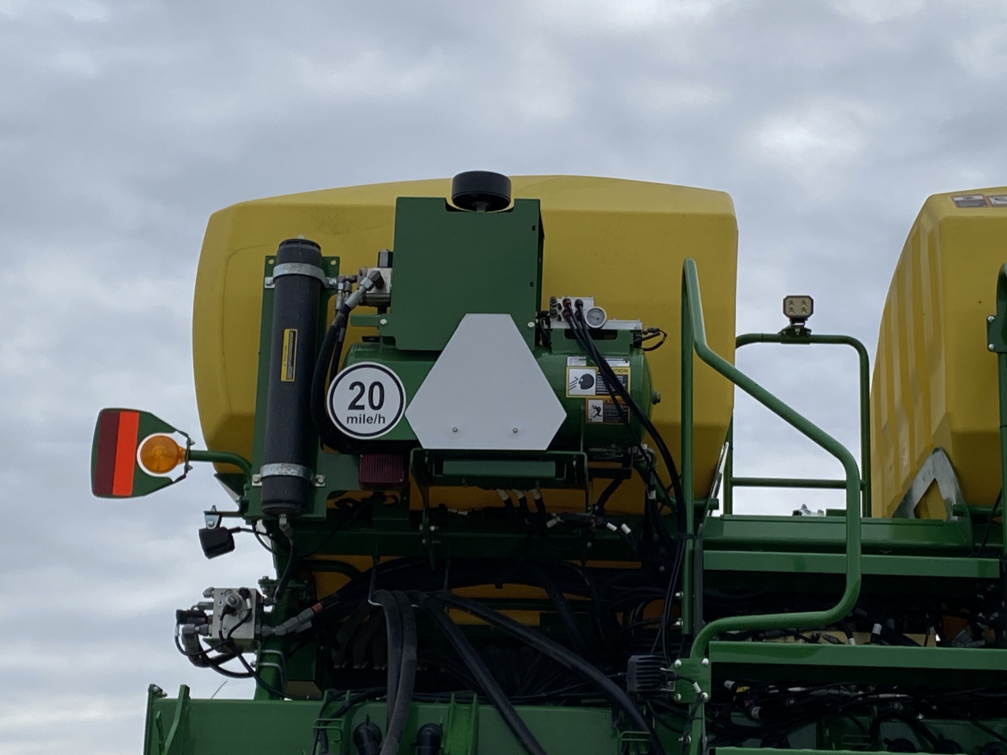 2025 John Deere 1795 Image 10