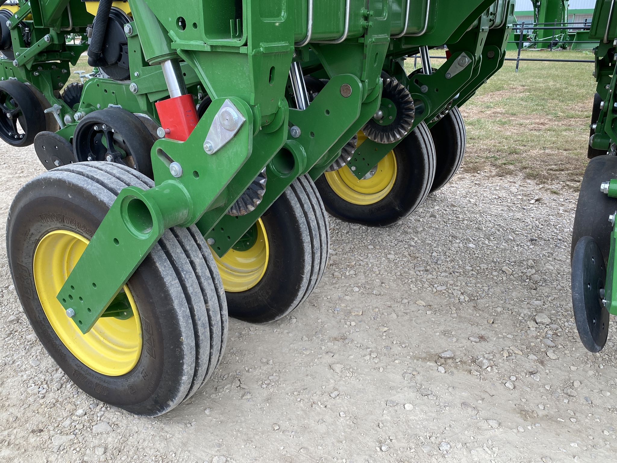 2025 John Deere 1795 Image 13