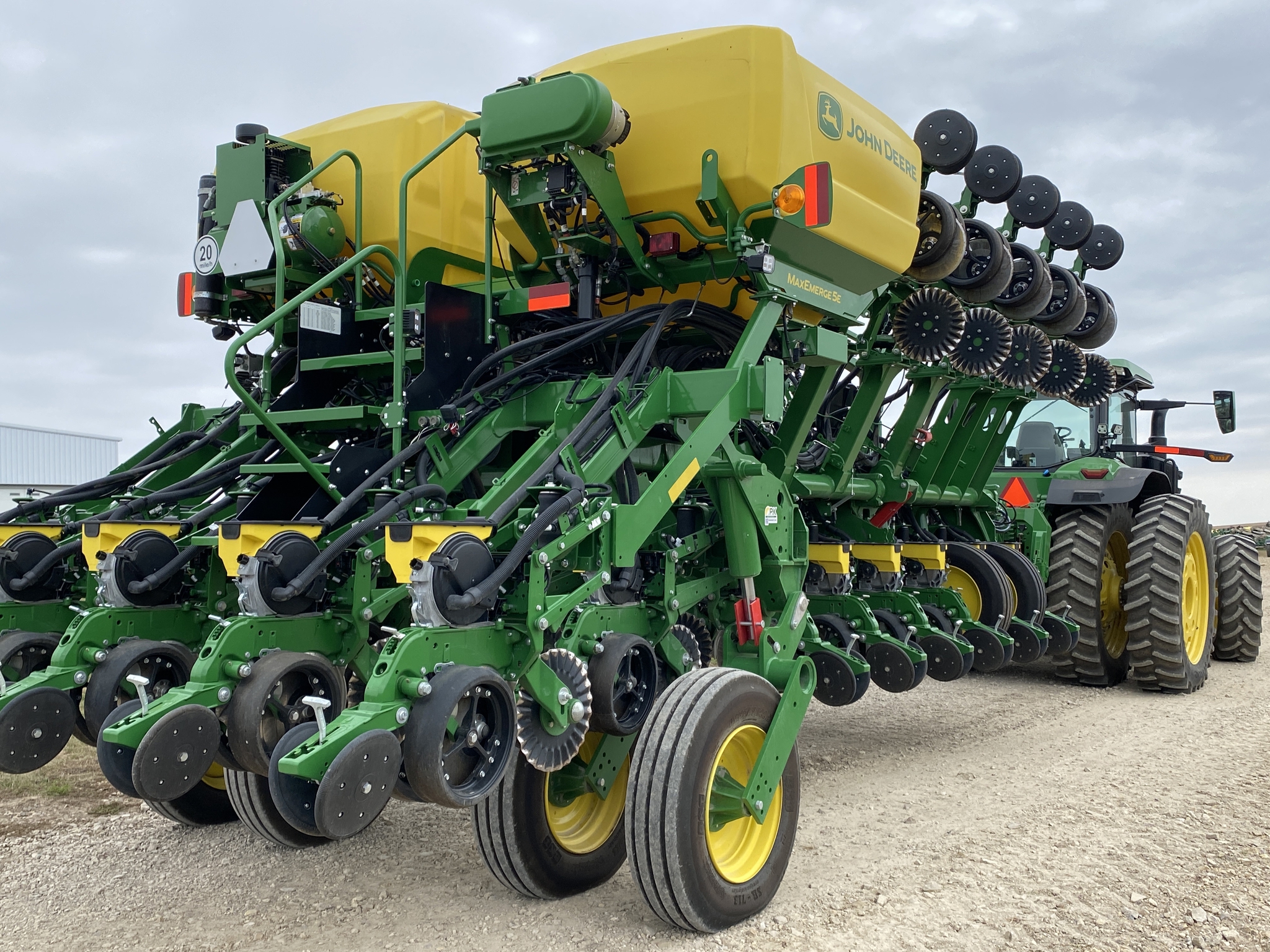 2025 John Deere 1795 Image 5