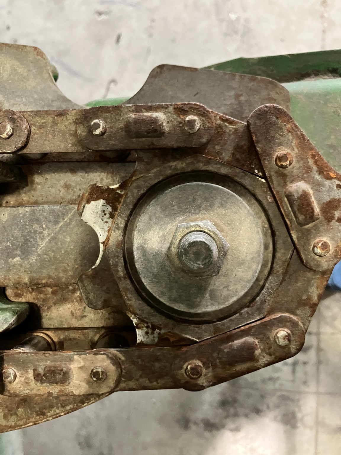 2010 John Deere 608C Image 10