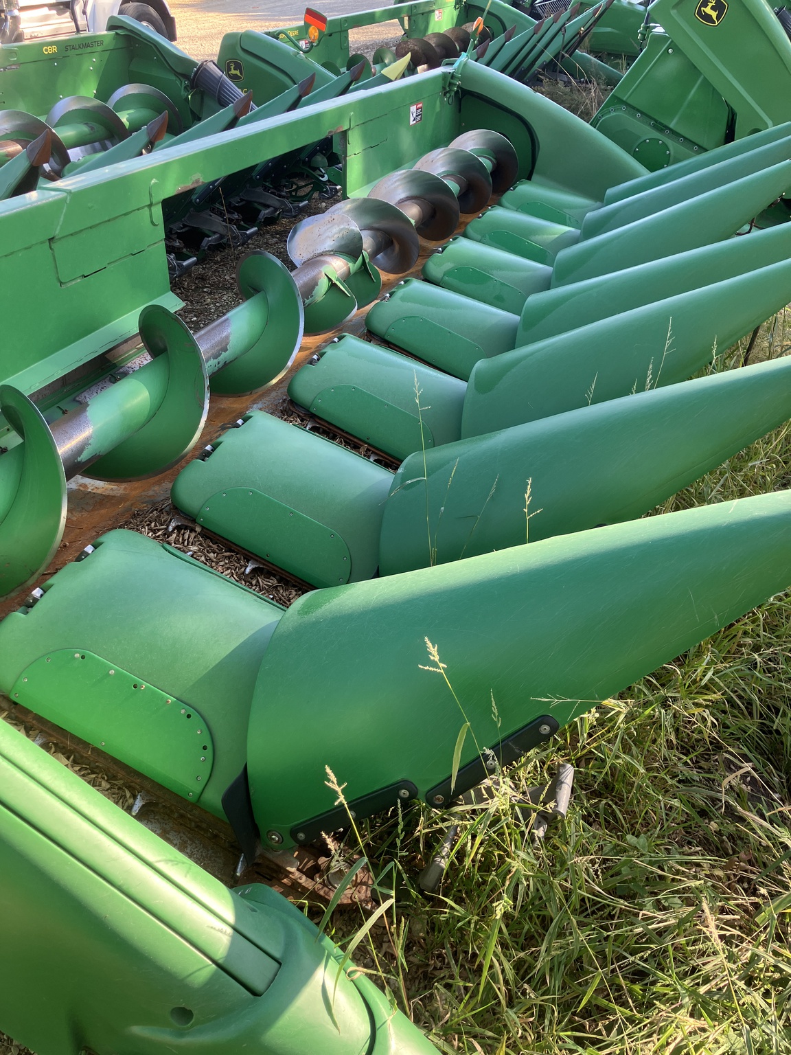 2010 John Deere 608C Image 7