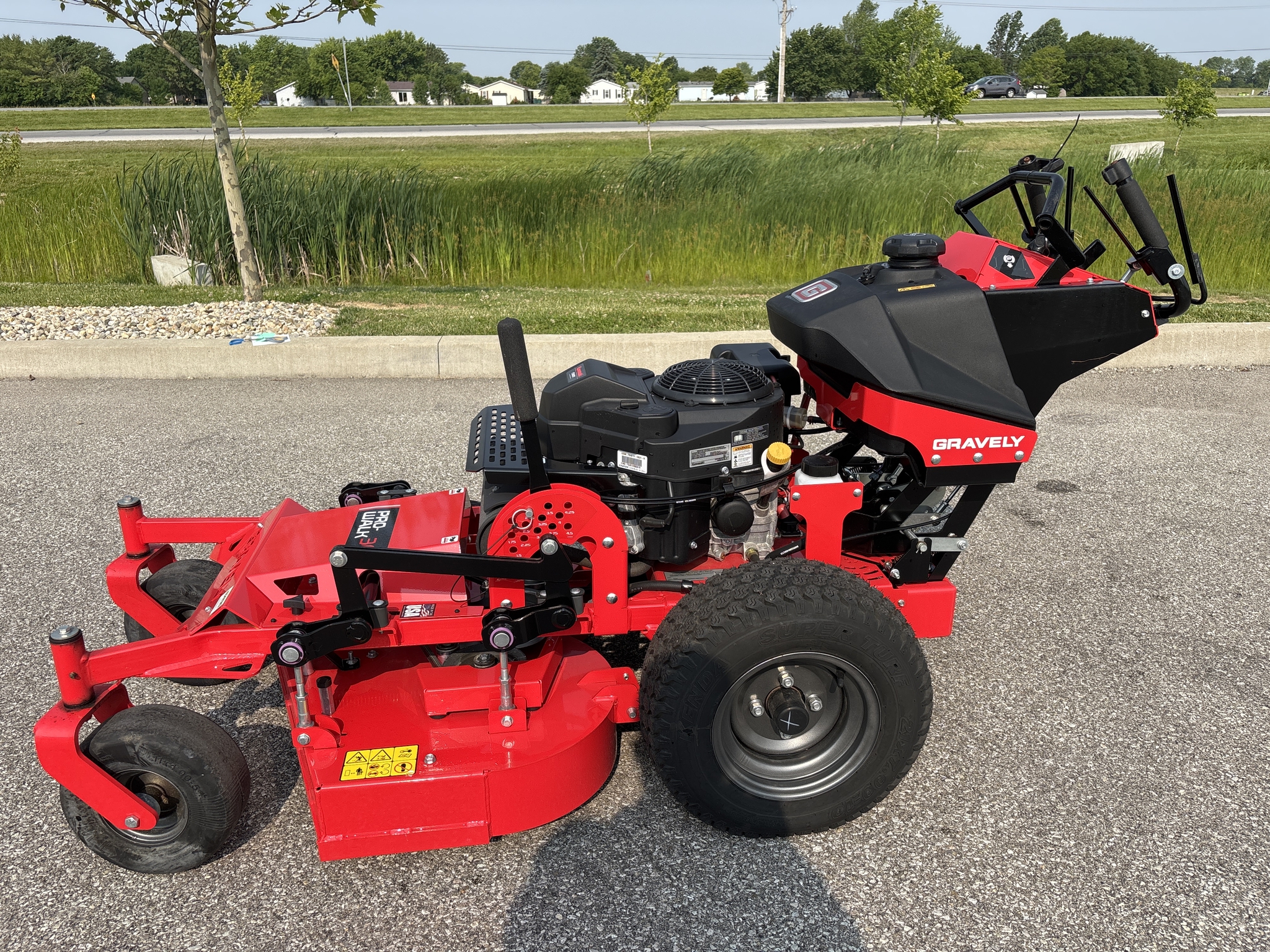 Used 2023 Gravely ProWalk36 Commercial Walk Behind Mowers at Koenig Equipment in Franklin, IN - PhotoXL6
