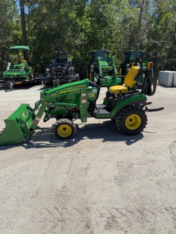 2025 John Deere 1025R Image 2