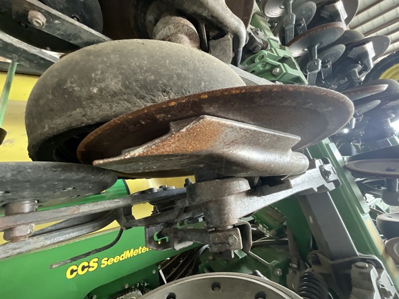 Photo of 2016 John Deere 1990