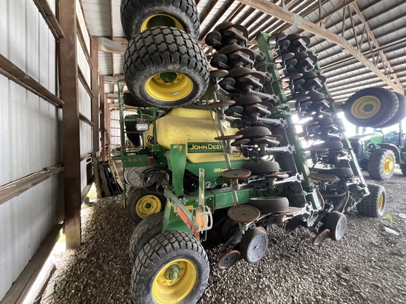 Photo of 2016 John Deere 1990