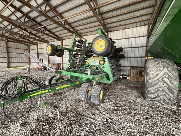 Photo of 2016 John Deere 1990