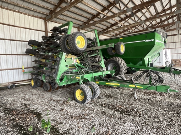 Photo of 2016 John Deere 1990