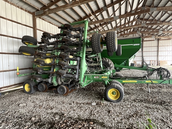 Photo of 2016 John Deere 1990