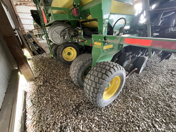 Photo of 2016 John Deere 1990