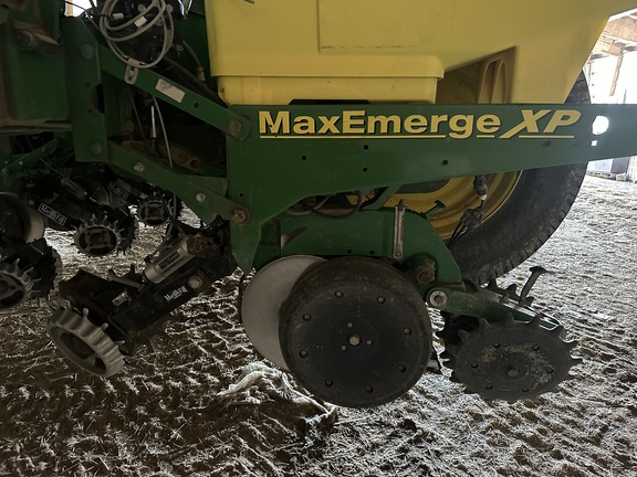 Photo of 2012 John Deere 1770NT