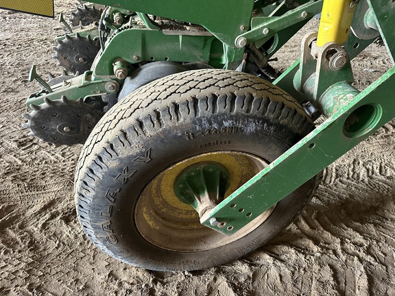 Photo of 2012 John Deere 1770NT