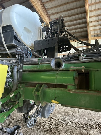 Photo of 2012 John Deere 1770NT