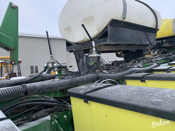 Photo of 2012 John Deere 1770NT