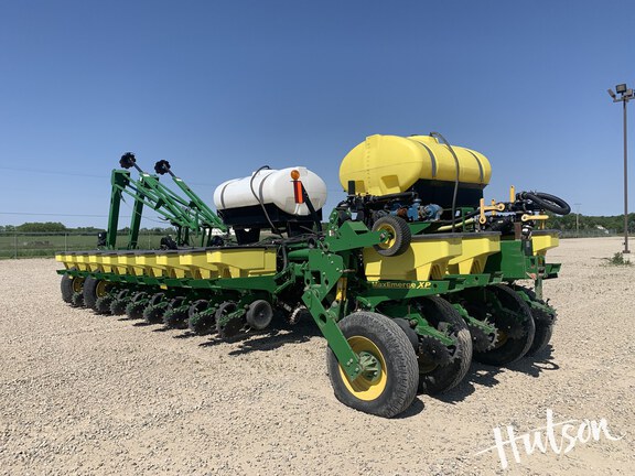 Photo of 2012 John Deere 1770NT