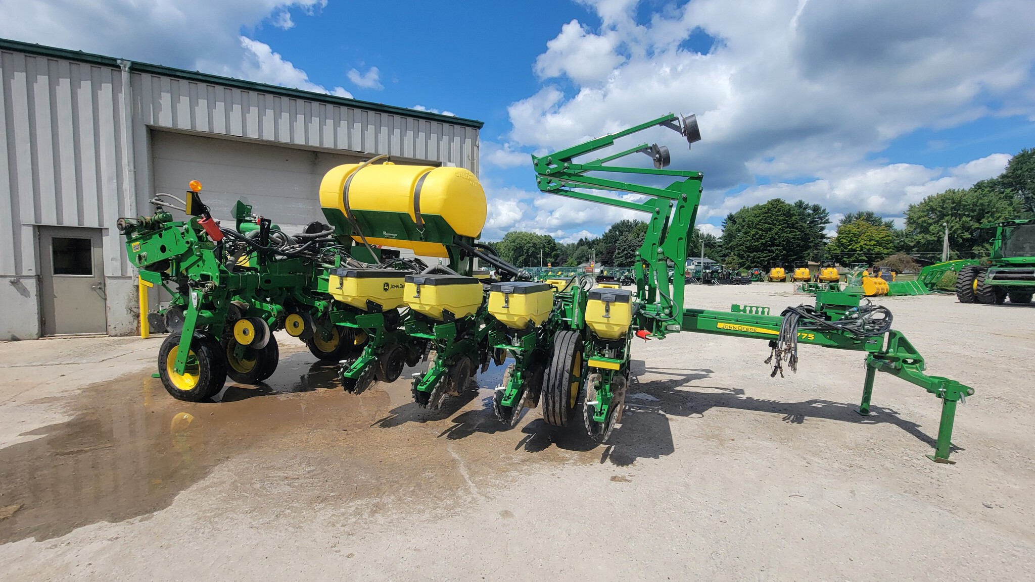 2021 John Deere 1775NT Image 4
