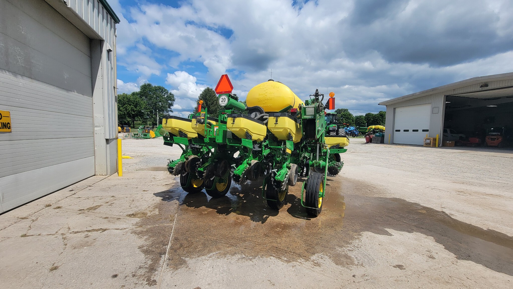 2021 John Deere 1775NT Image 6