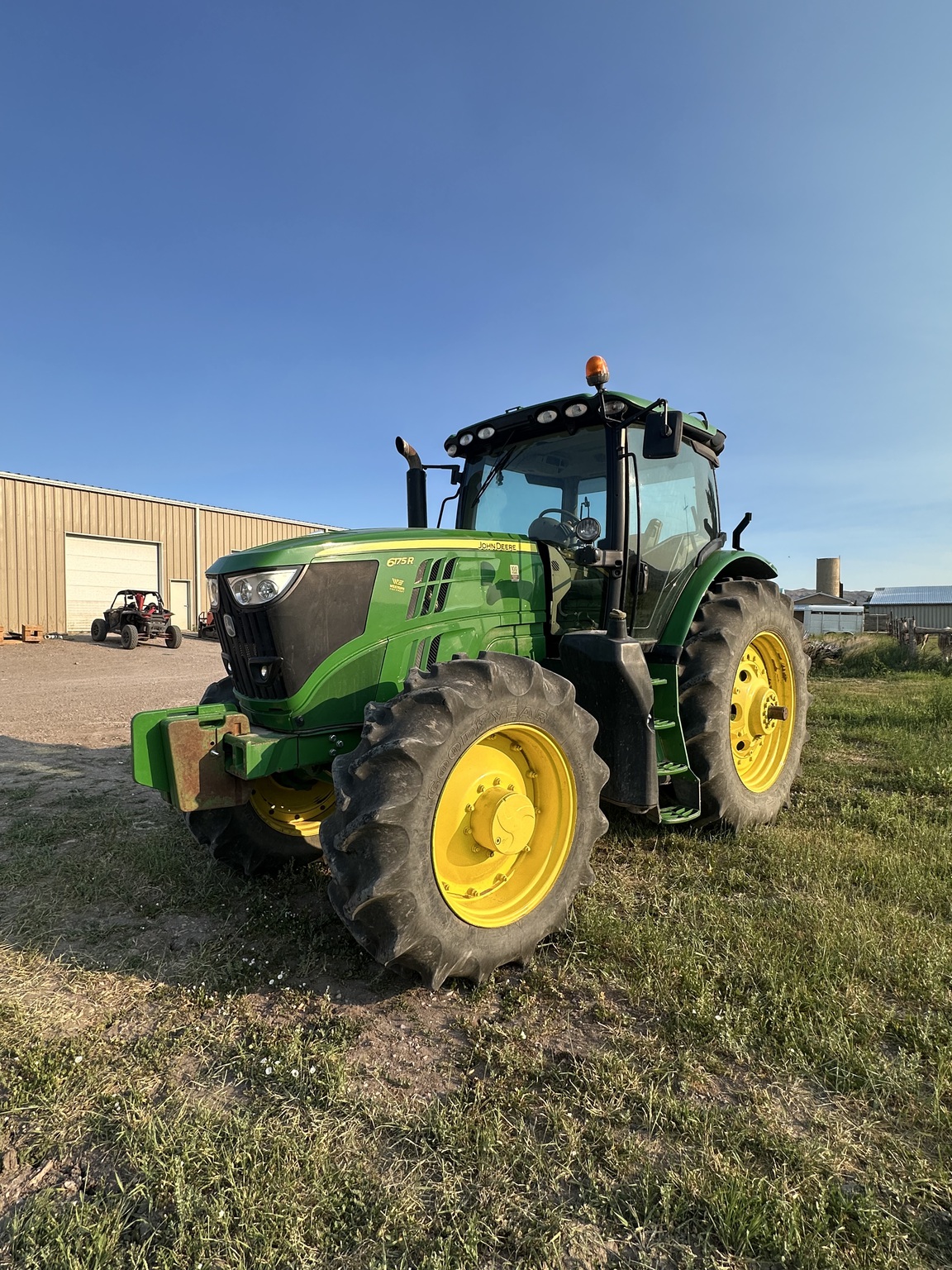 2018 John Deere 6175R Image 1