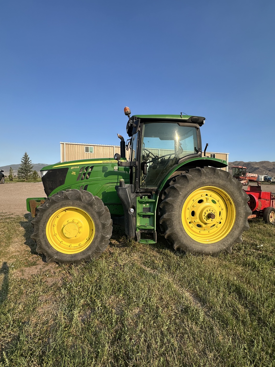 2018 John Deere 6175R Image 2