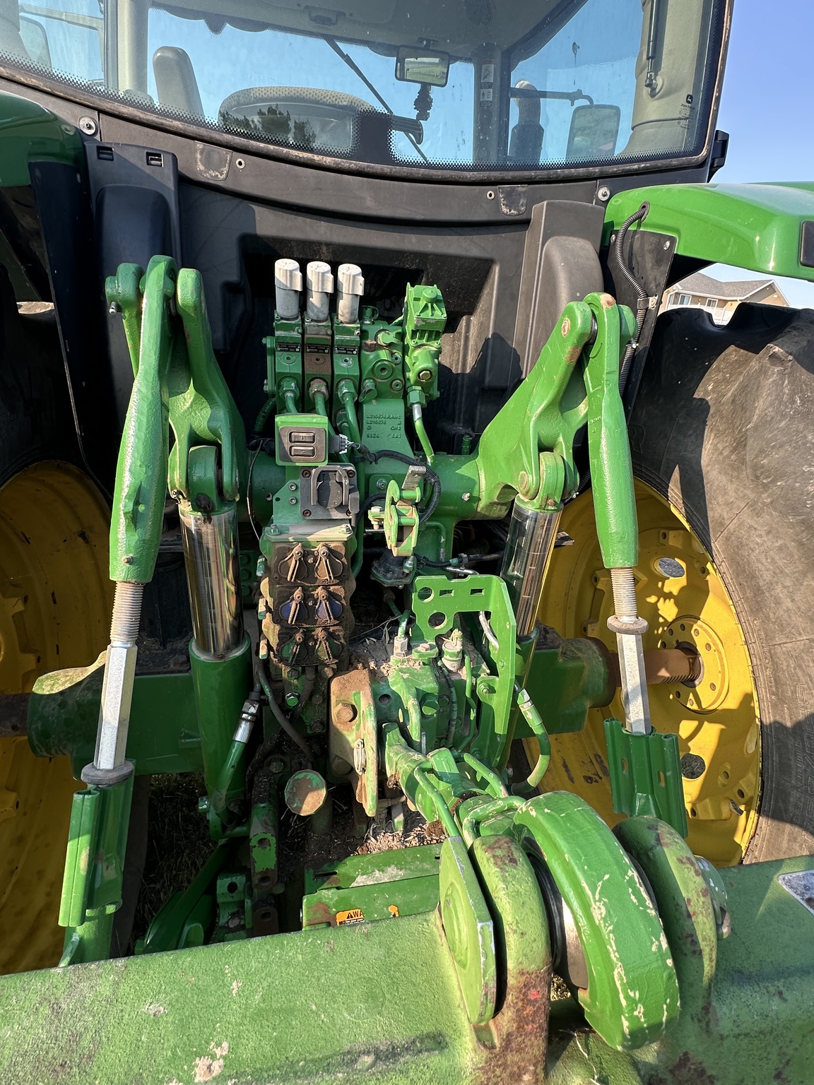 2018 John Deere 6175R Image 12