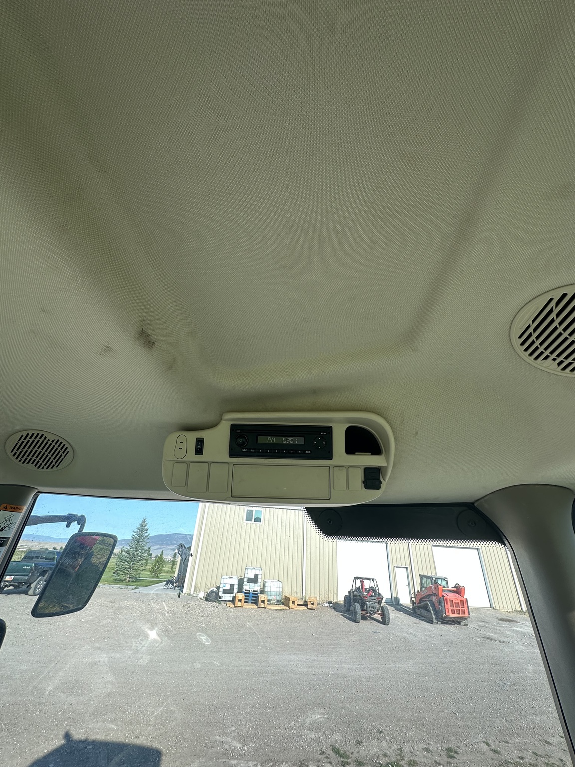 2018 John Deere 6175R Image 33