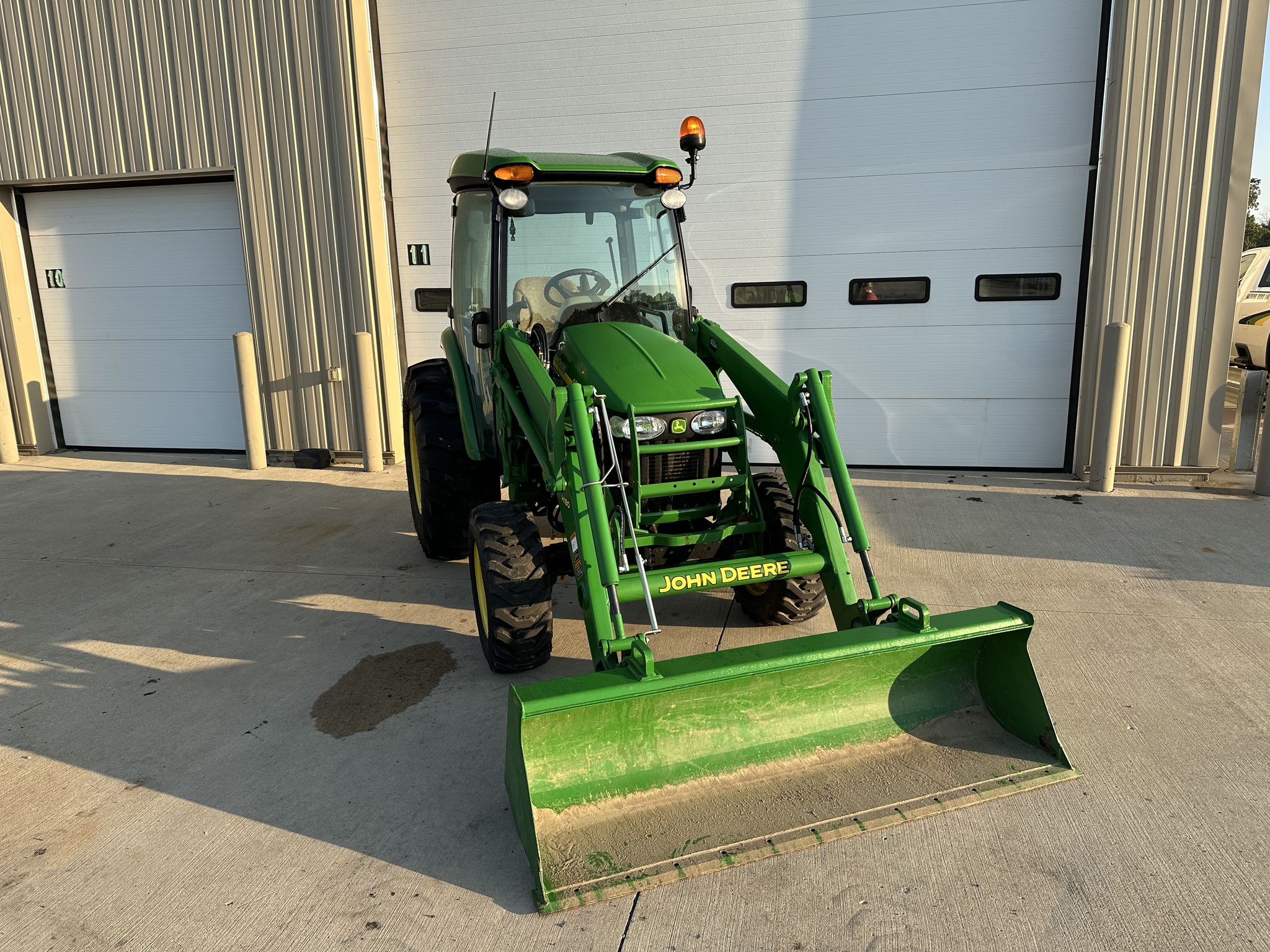2013 John Deere 4520 Image 16