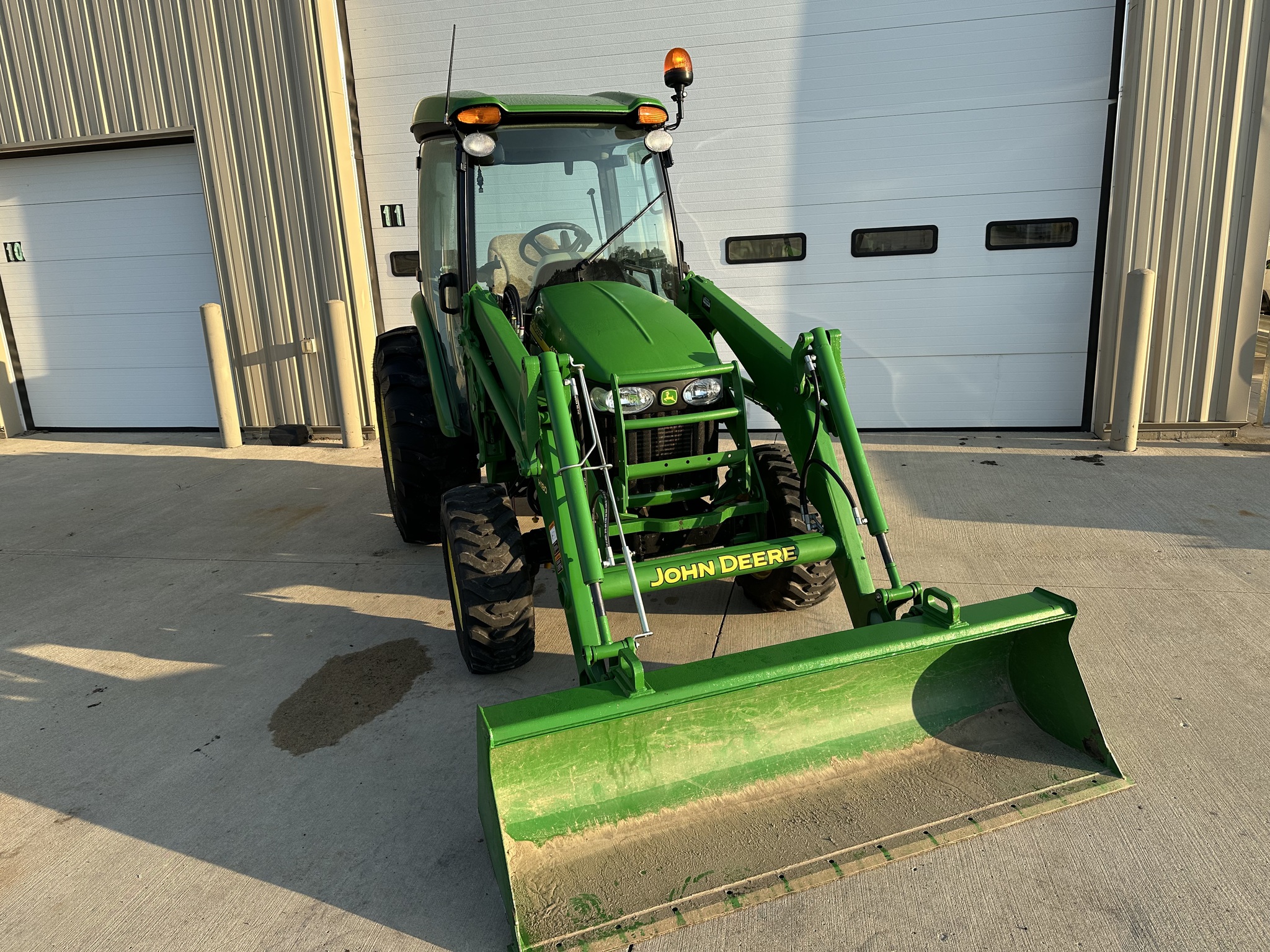 2013 John Deere 4520 Image 5