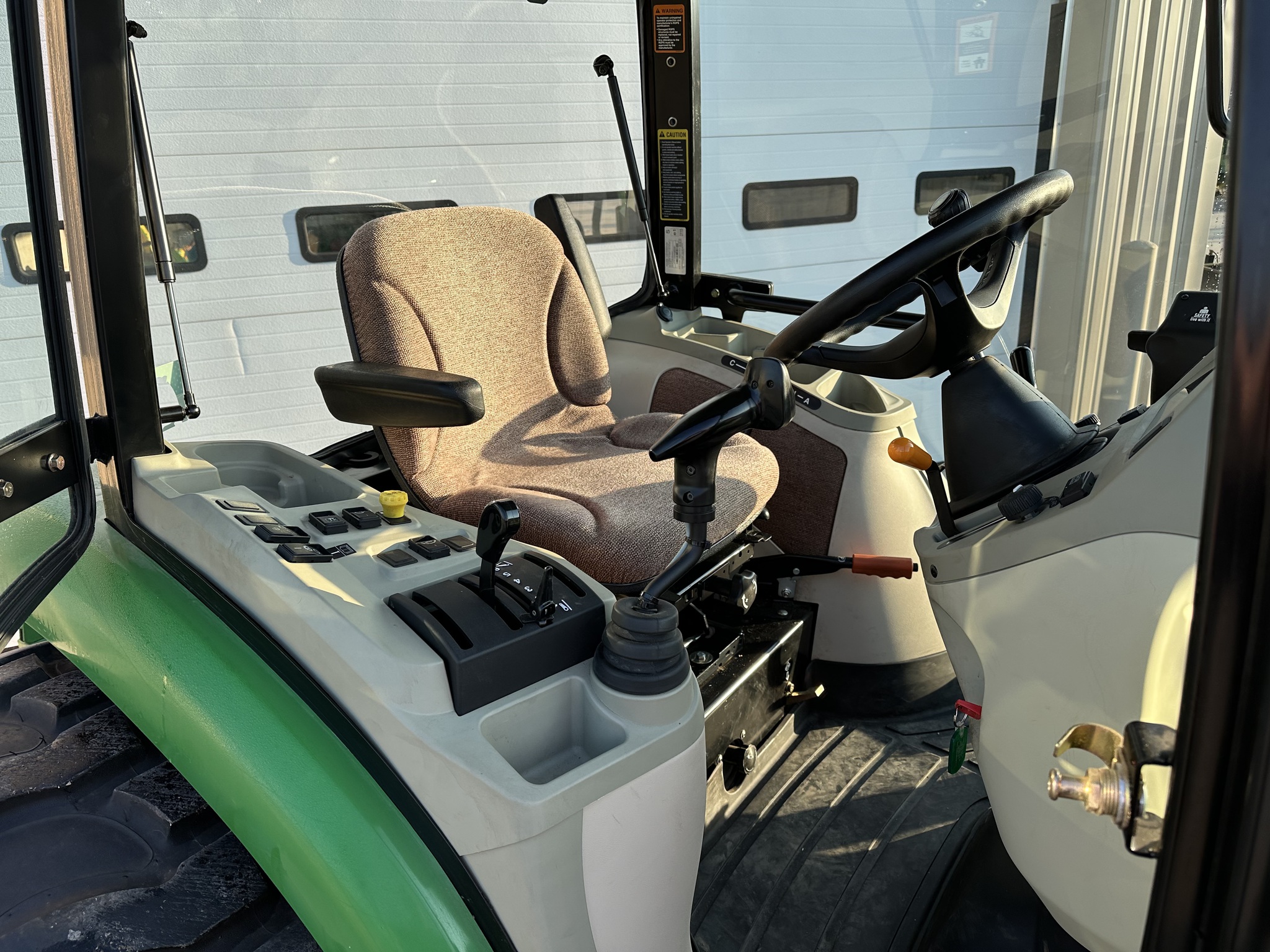 2013 John Deere 4520 Image 29