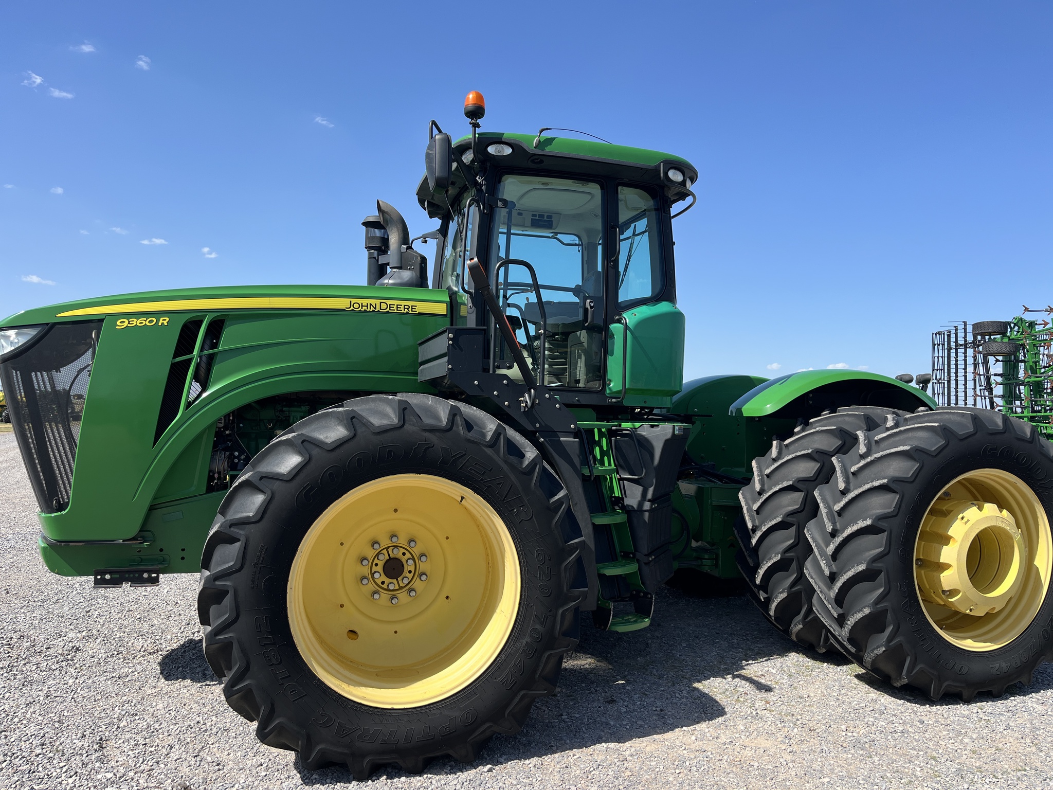 2013 John Deere 9360R Image 3
