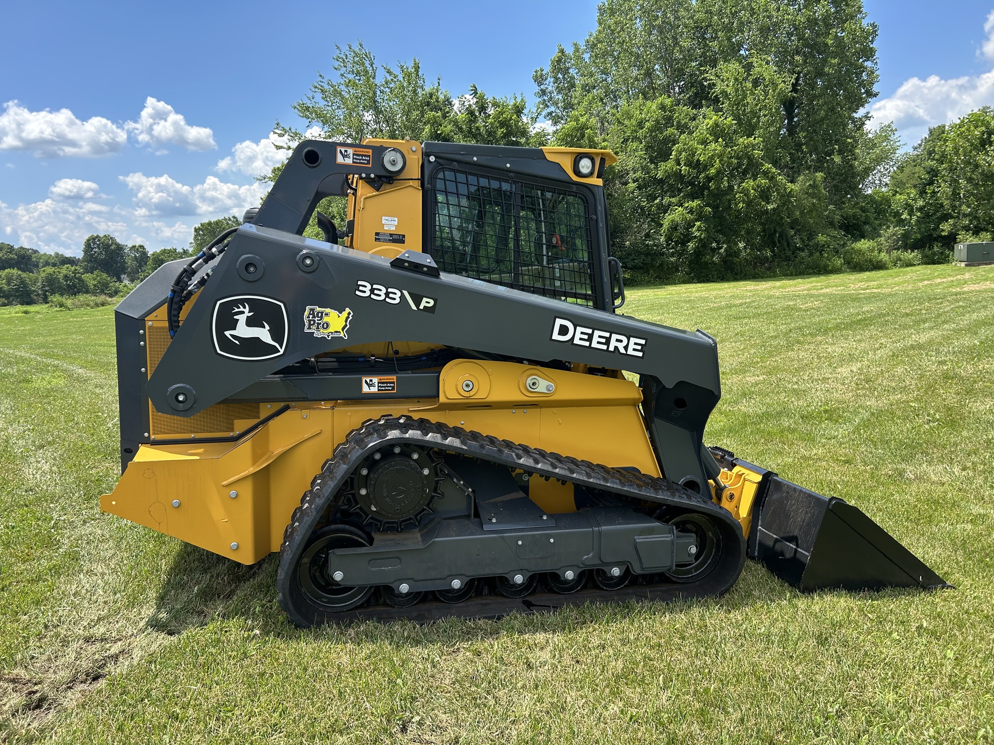 2025 John Deere 333 P Image 6
