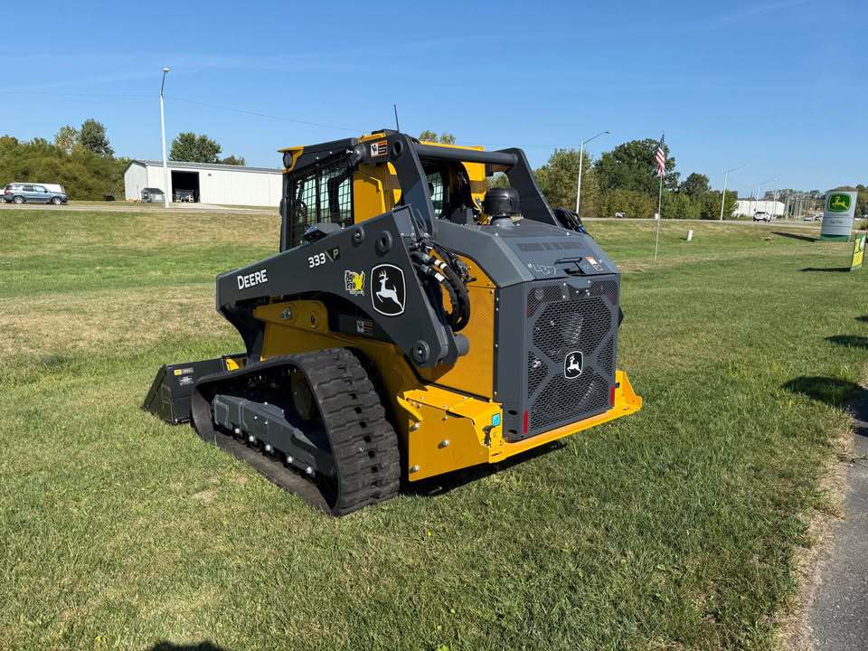 2025 John Deere 333 P Image 3