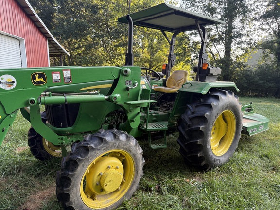 2014 John Deere 5065E