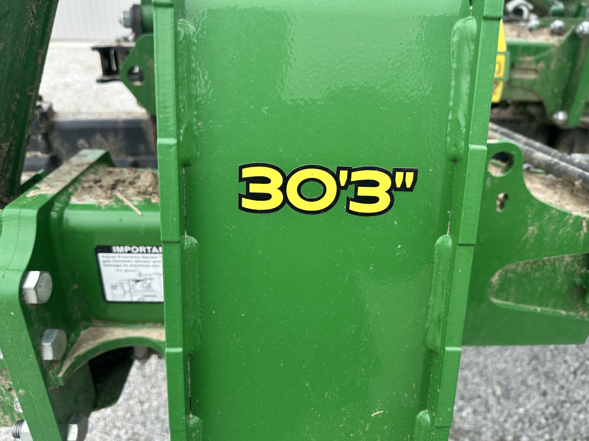 2022 John Deere 2660VT Image 2