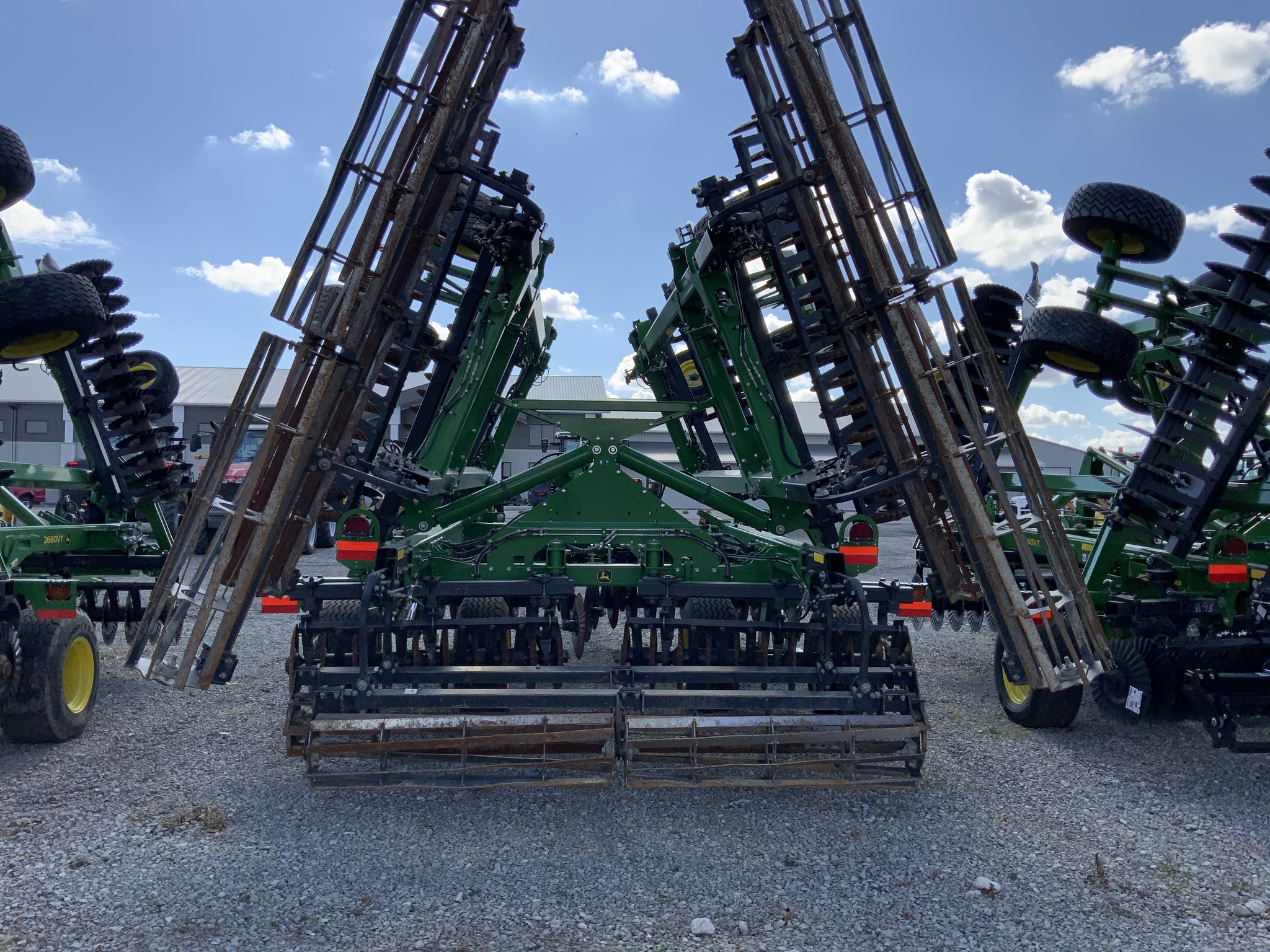 2022 John Deere 2660VT Image 6