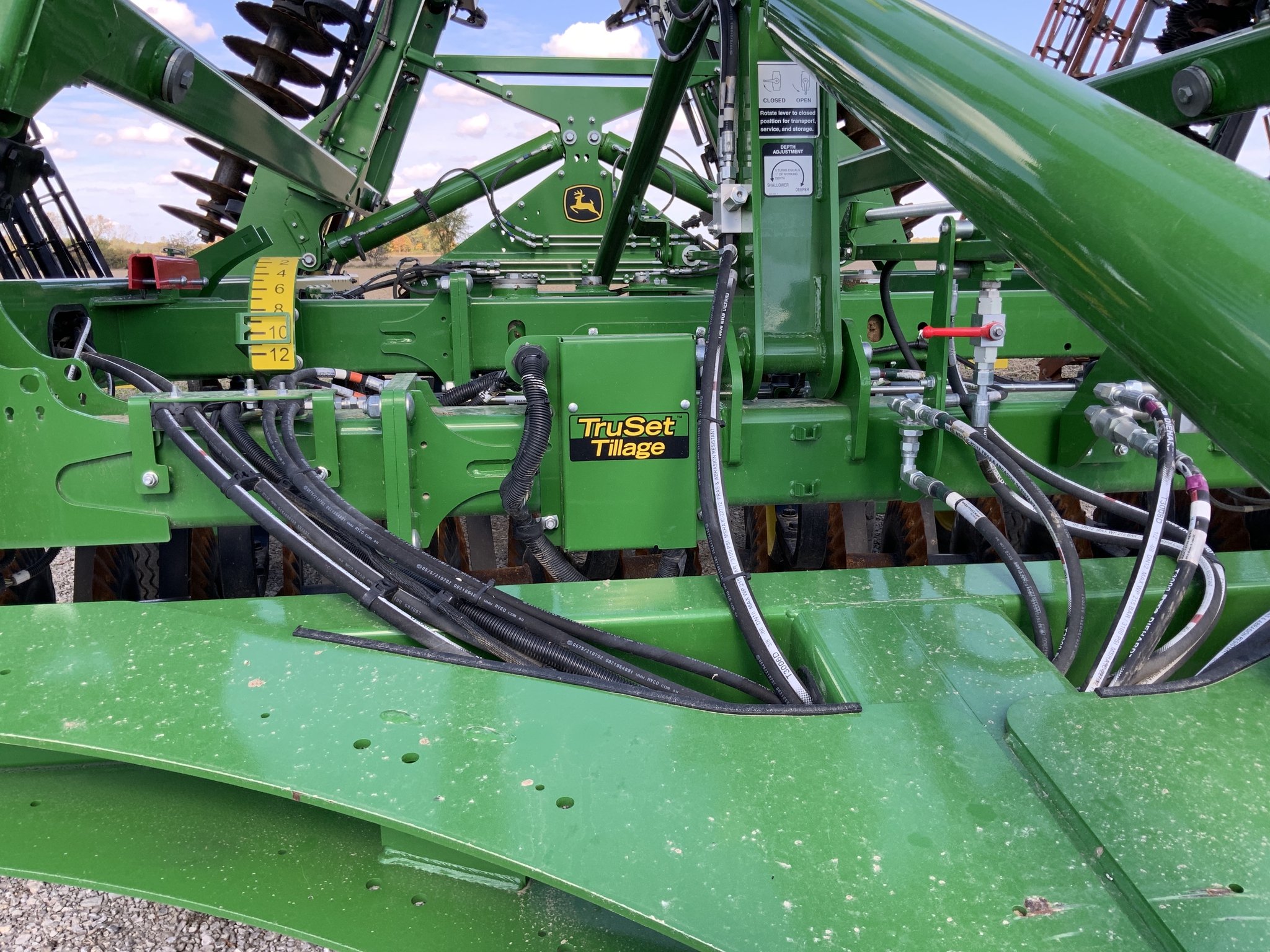 2022 John Deere 2660VT Image 12