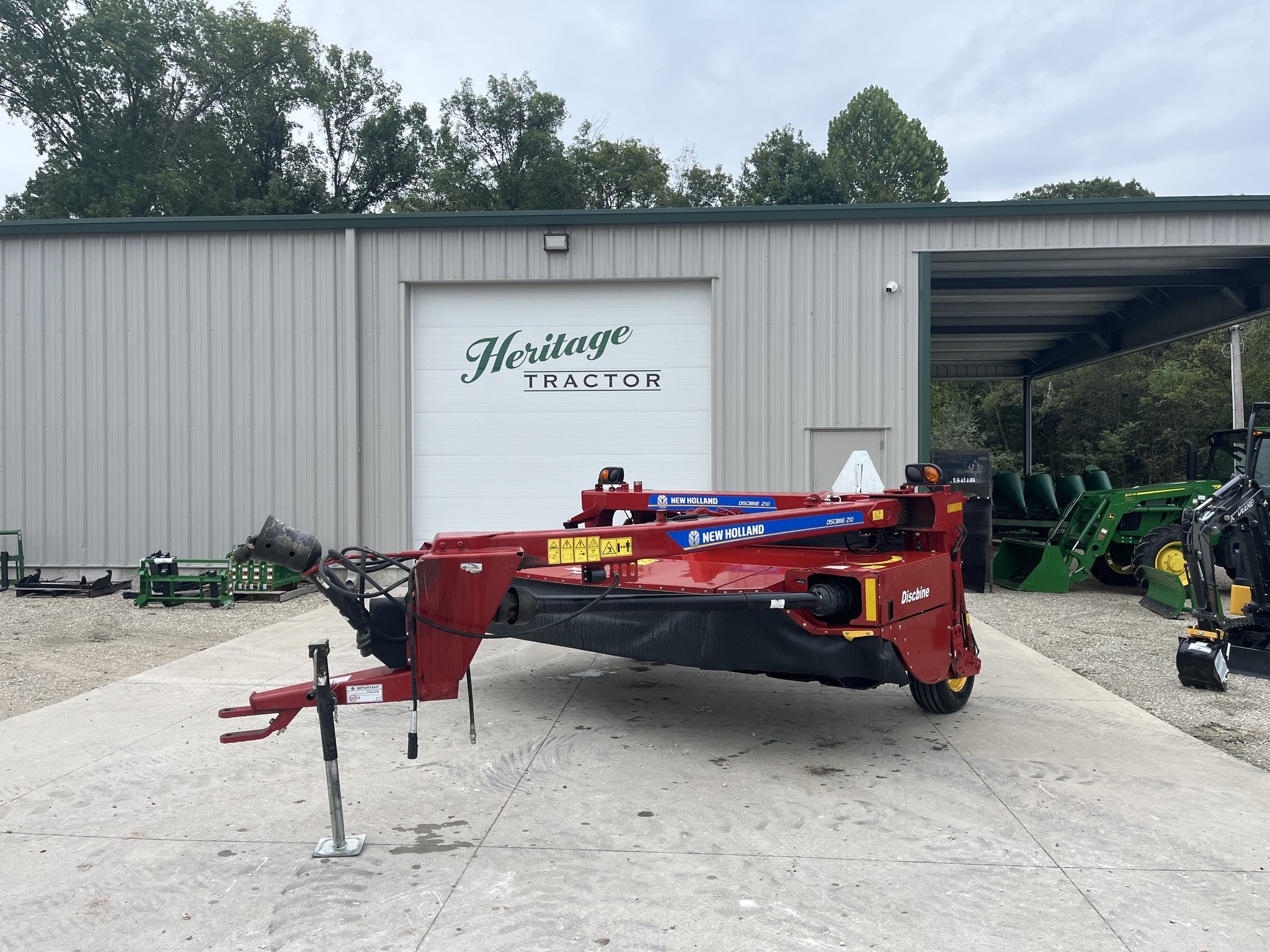  2022 New Holland 210 at Heritage Tractor in Jefferson City, MO