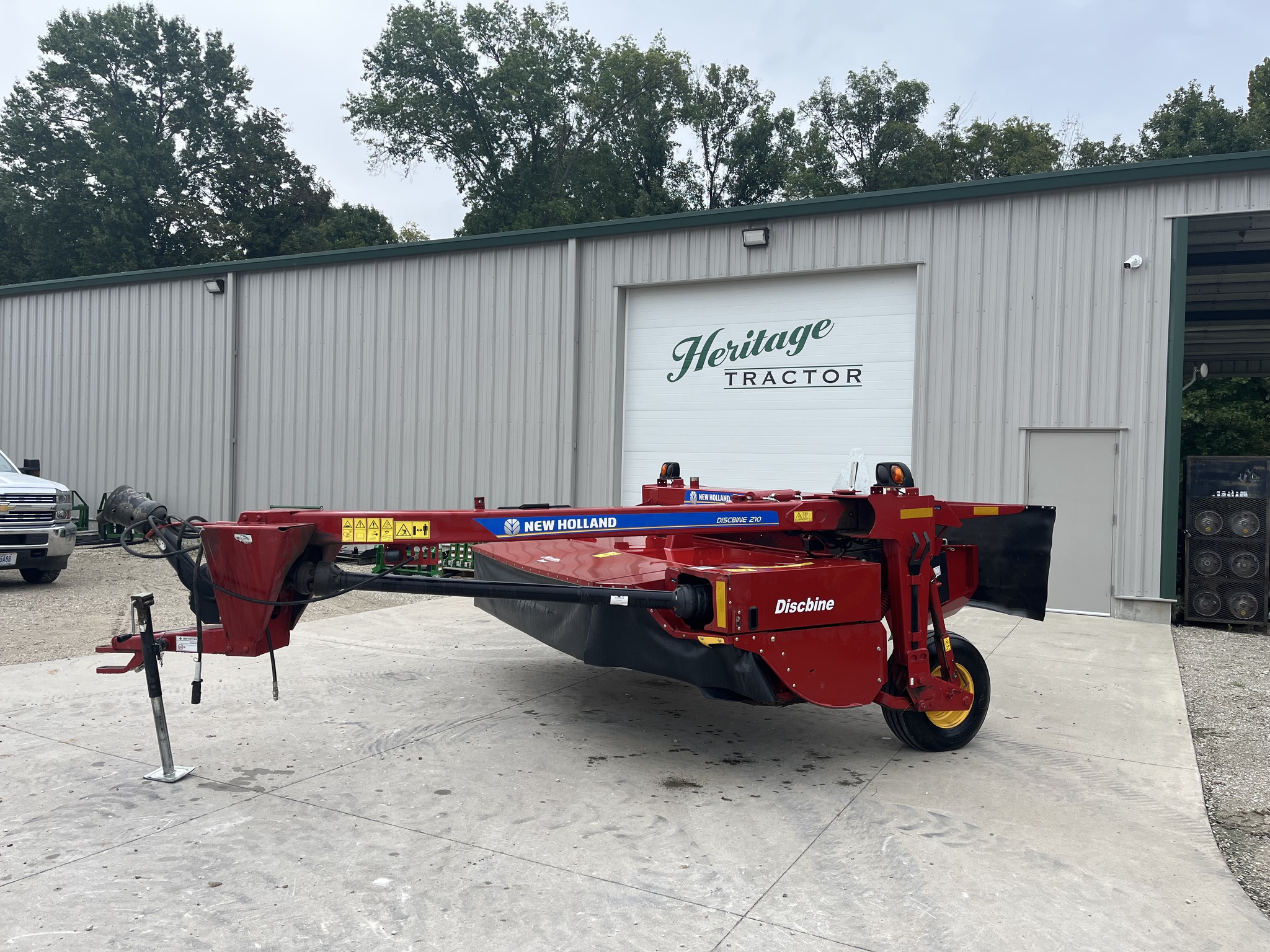  2022 New Holland 210 at Heritage Tractor in Jefferson City, MO