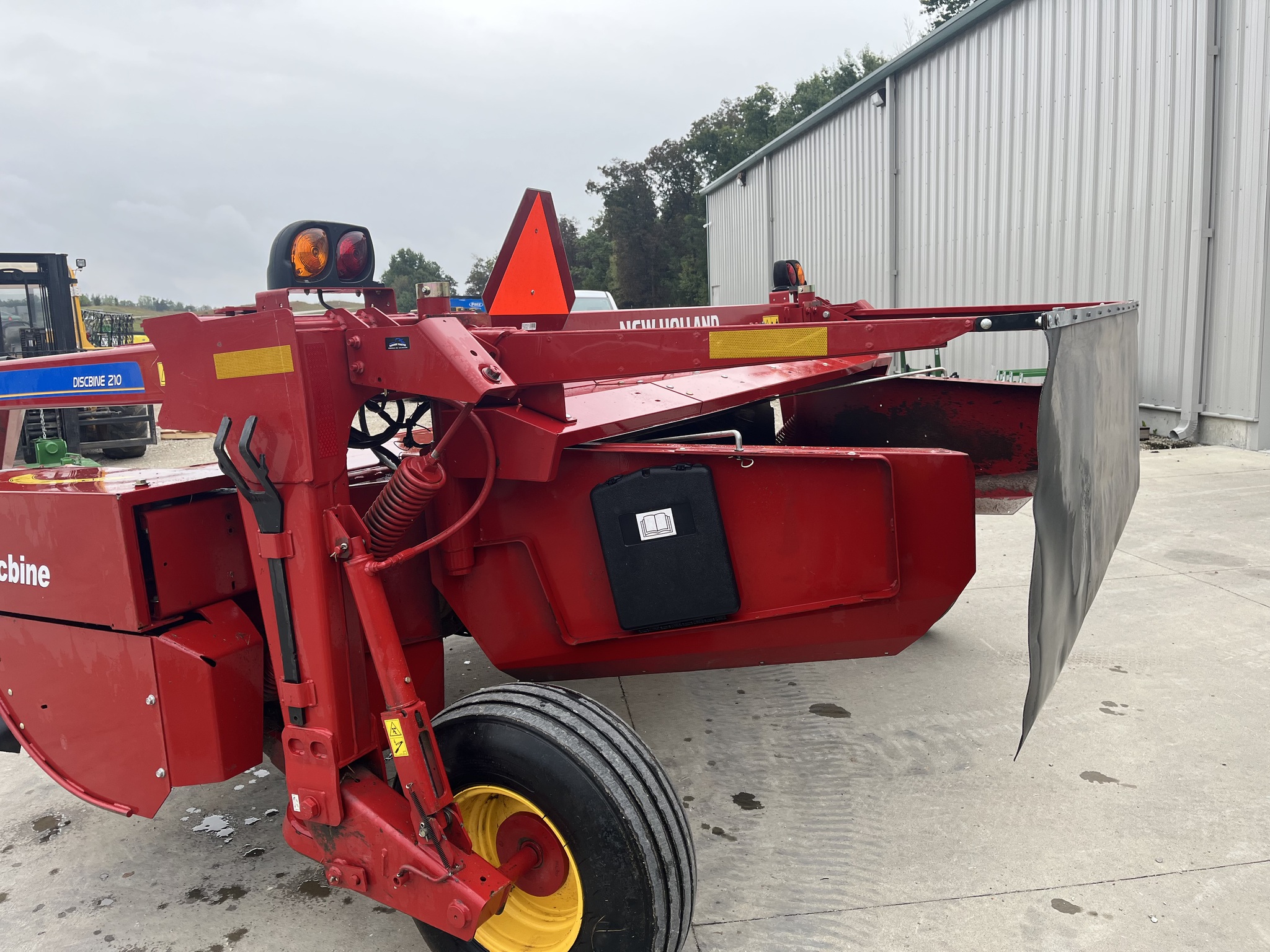  2022 New Holland 210 at Heritage Tractor in Jefferson City, MO