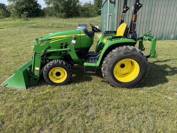 Photo of 2021 John Deere 3038E