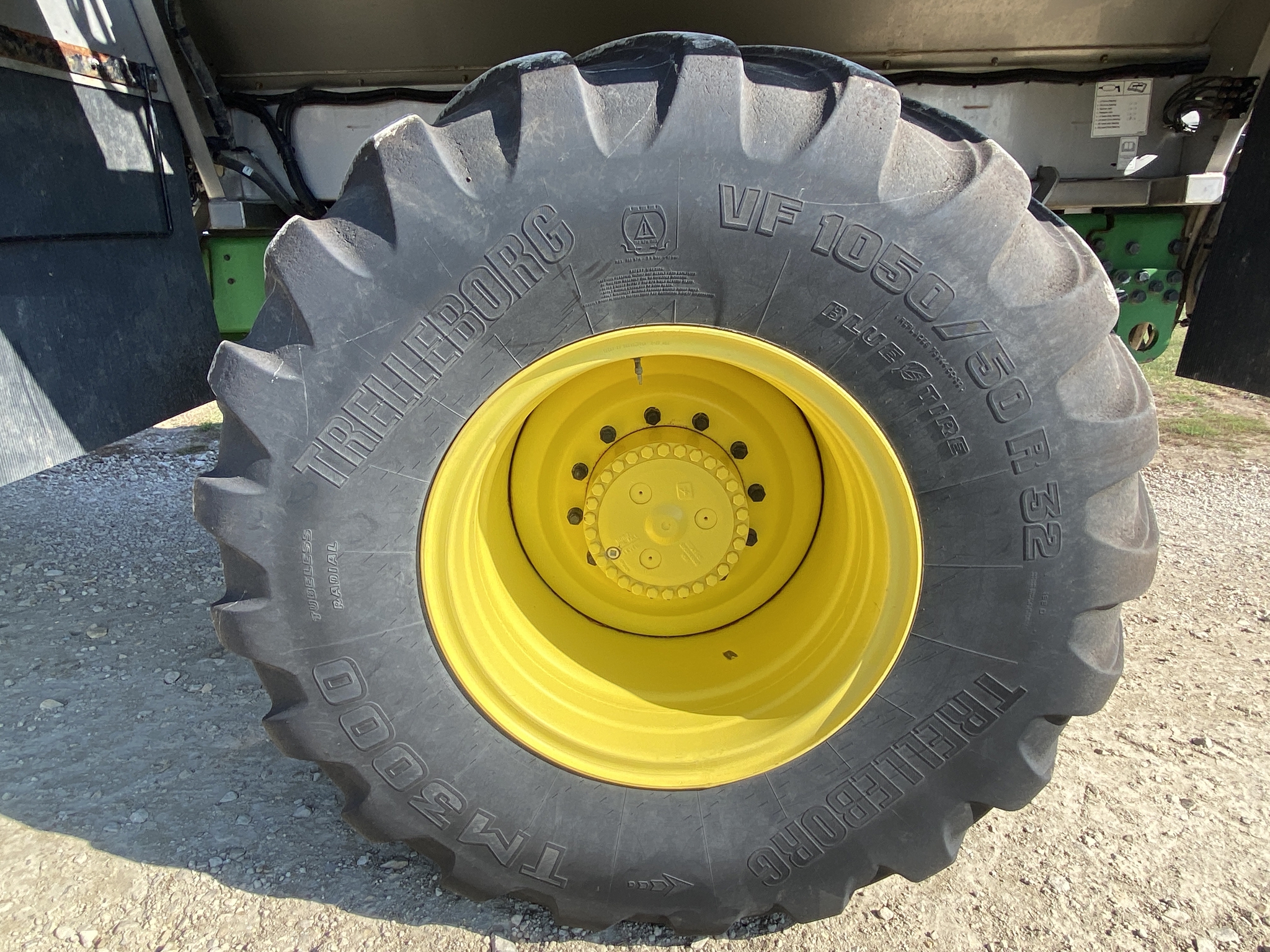 2022 John Deere 800R Image 14