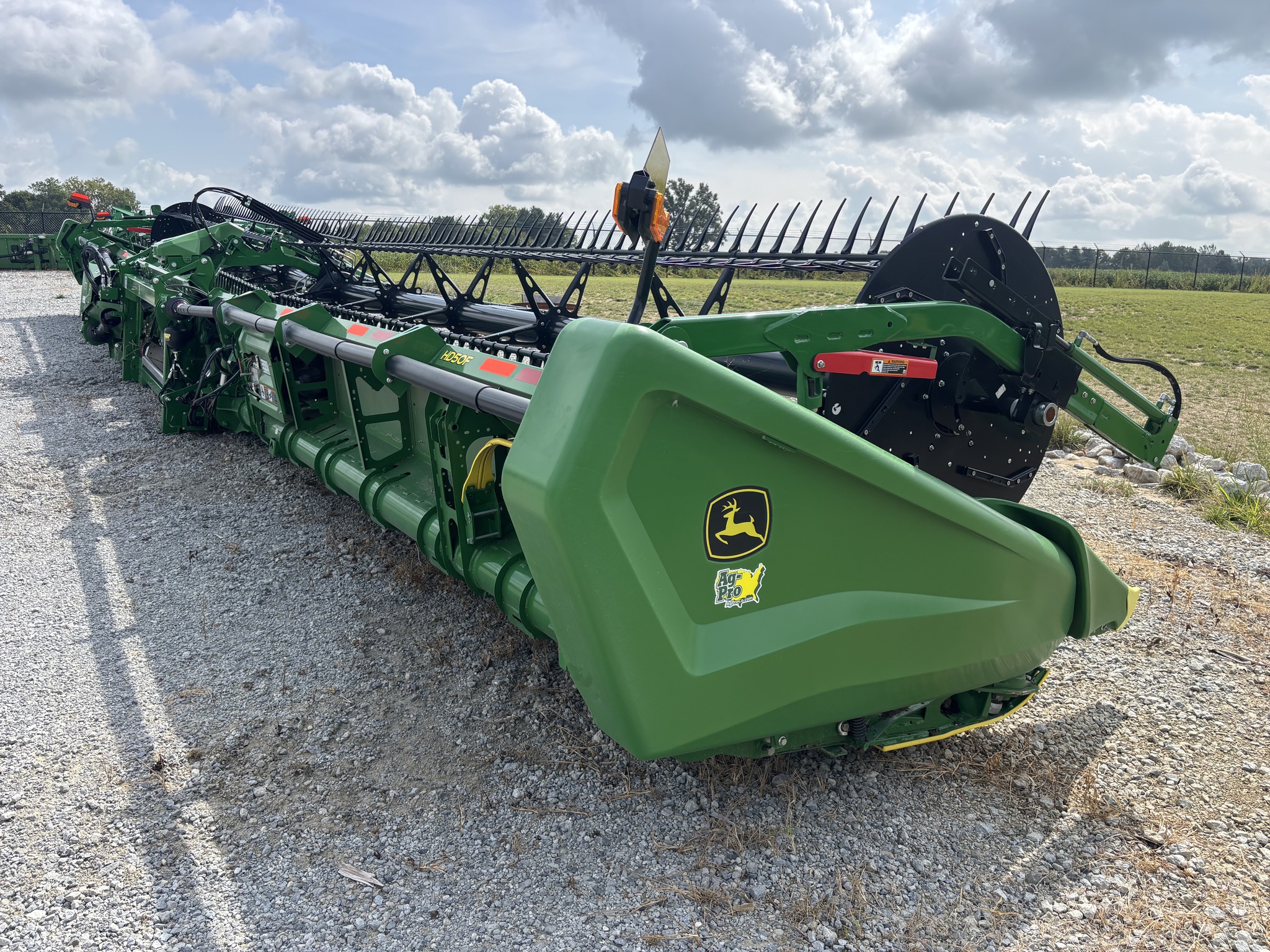 2024 John Deere HD50F Image 3