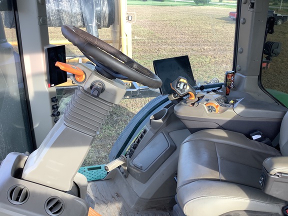 Photo of 2024 John Deere 8R 370