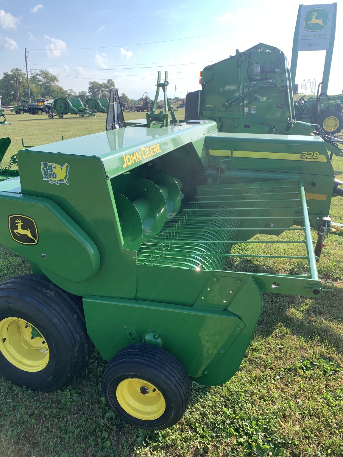 2025 John Deere 328 Image 6