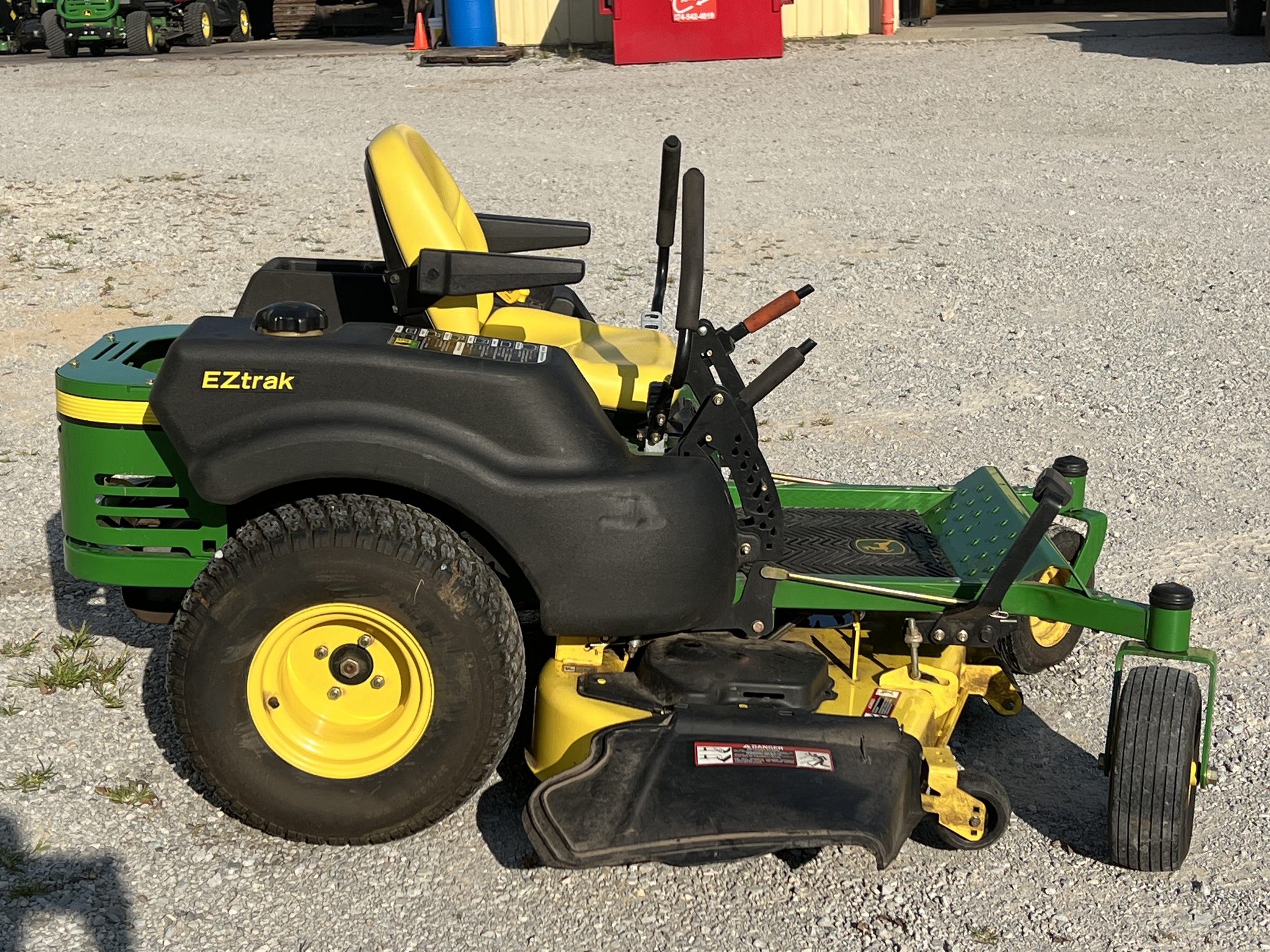 2009 John Deere Z445 Image 2