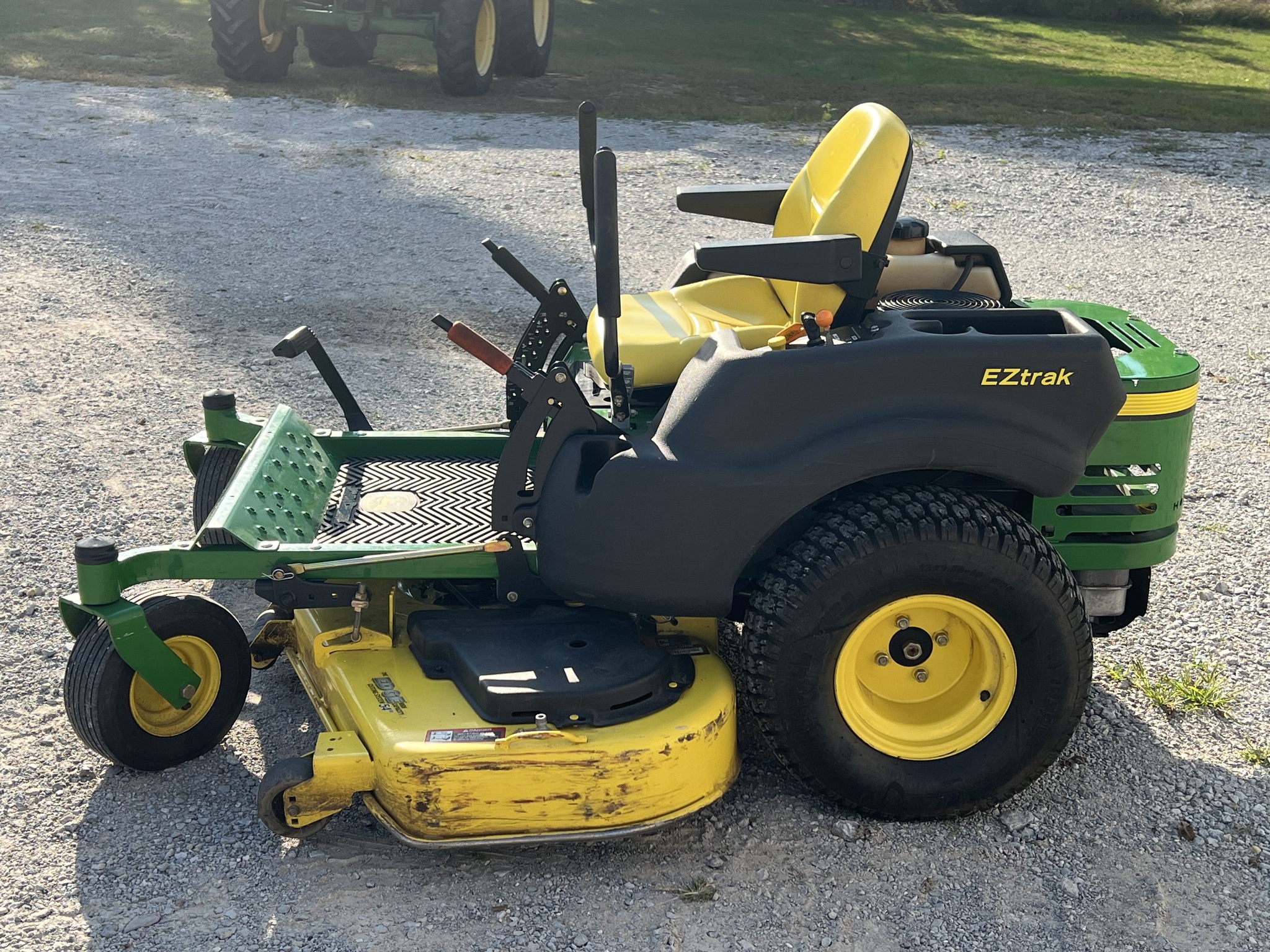 2009 John Deere Z445 Image 6