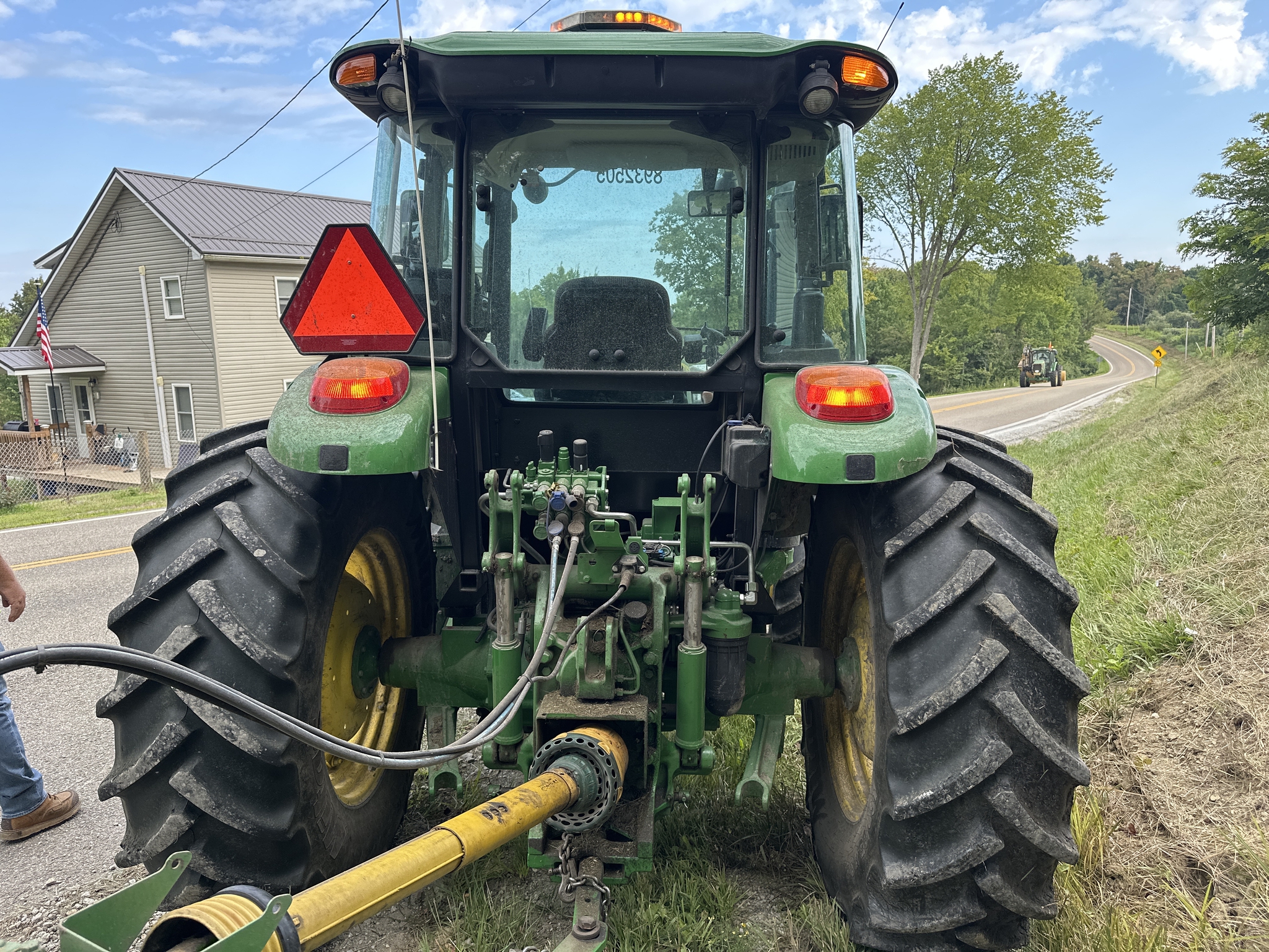 2023 John Deere 6120E Image 4