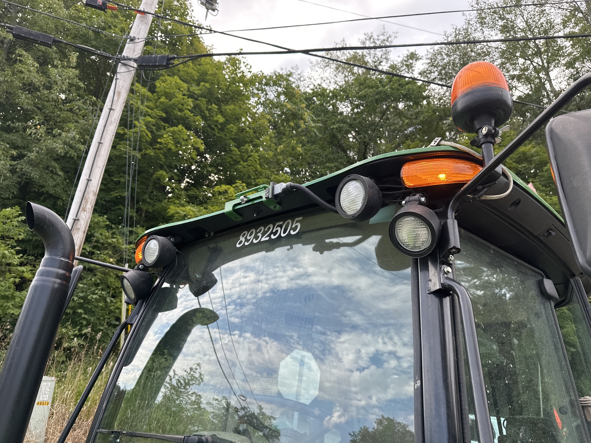 2023 John Deere 6120E Image 17